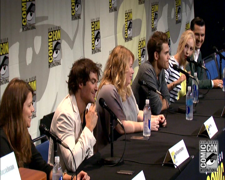 VampireDiariesWorld-dot-nl_S7-dvdextra-2015ComicConPanel0580.jpg