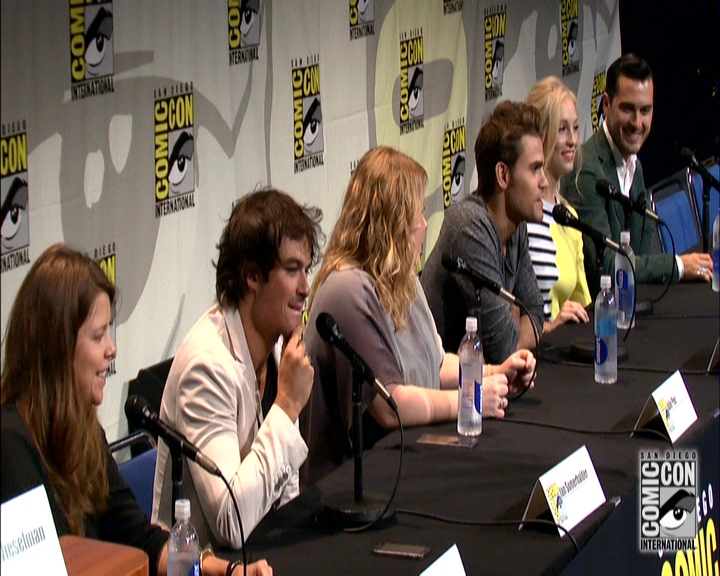 VampireDiariesWorld-dot-nl_S7-dvdextra-2015ComicConPanel0582.jpg