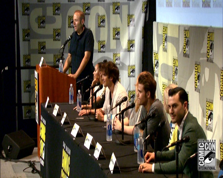 VampireDiariesWorld-dot-nl_S7-dvdextra-2015ComicConPanel0686.jpg