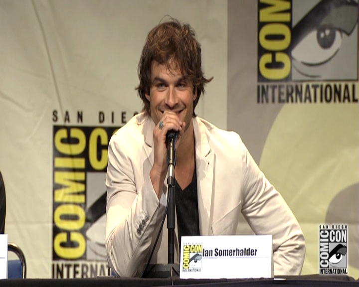 VampireDiariesWorld-dot-nl_S7-dvdextra-2015ComicConPanel0699.jpg