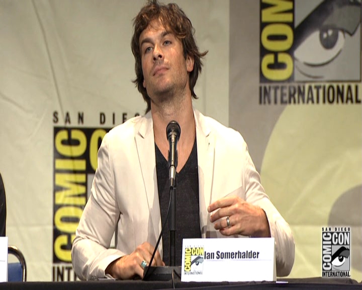 VampireDiariesWorld-dot-nl_S7-dvdextra-2015ComicConPanel0702.jpg