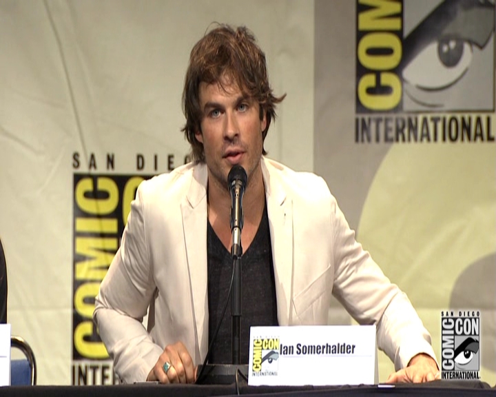 VampireDiariesWorld-dot-nl_S7-dvdextra-2015ComicConPanel0706.jpg