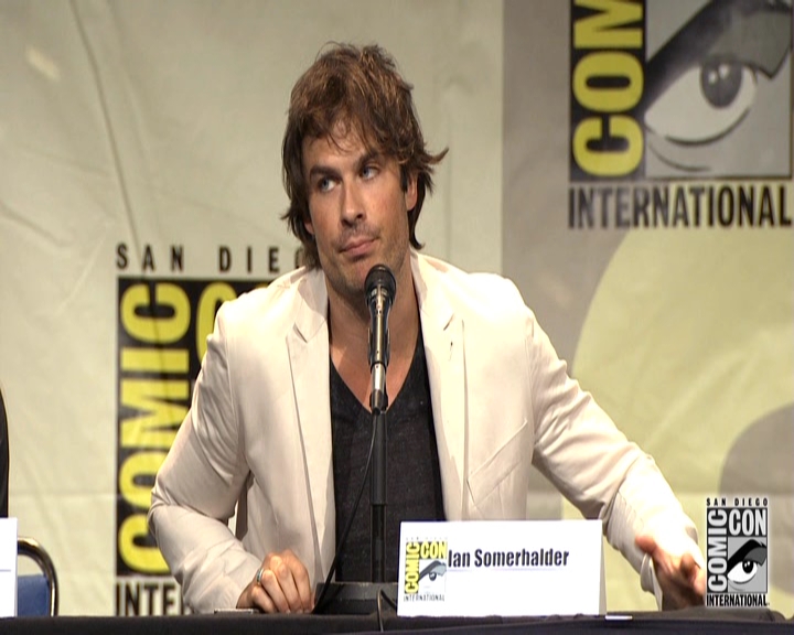 VampireDiariesWorld-dot-nl_S7-dvdextra-2015ComicConPanel0709.jpg