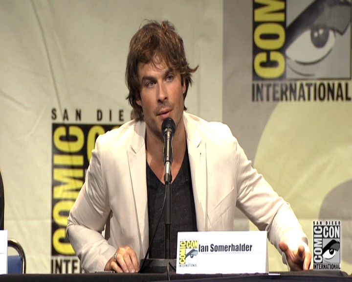 VampireDiariesWorld-dot-nl_S7-dvdextra-2015ComicConPanel0711.jpg