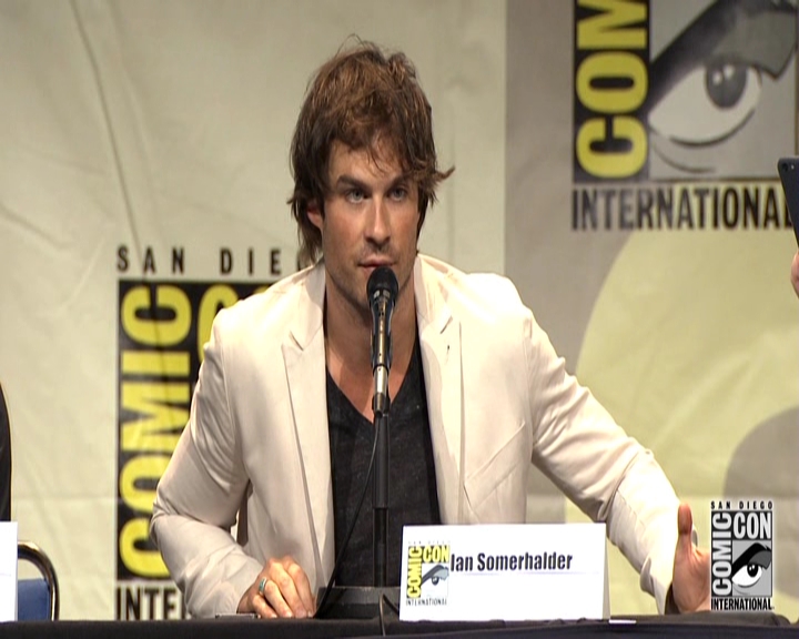 VampireDiariesWorld-dot-nl_S7-dvdextra-2015ComicConPanel0713.jpg