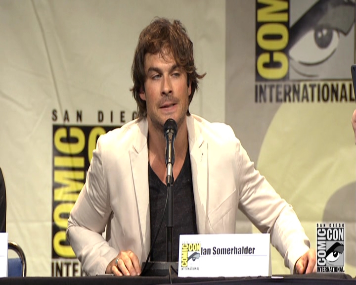 VampireDiariesWorld-dot-nl_S7-dvdextra-2015ComicConPanel0715.jpg