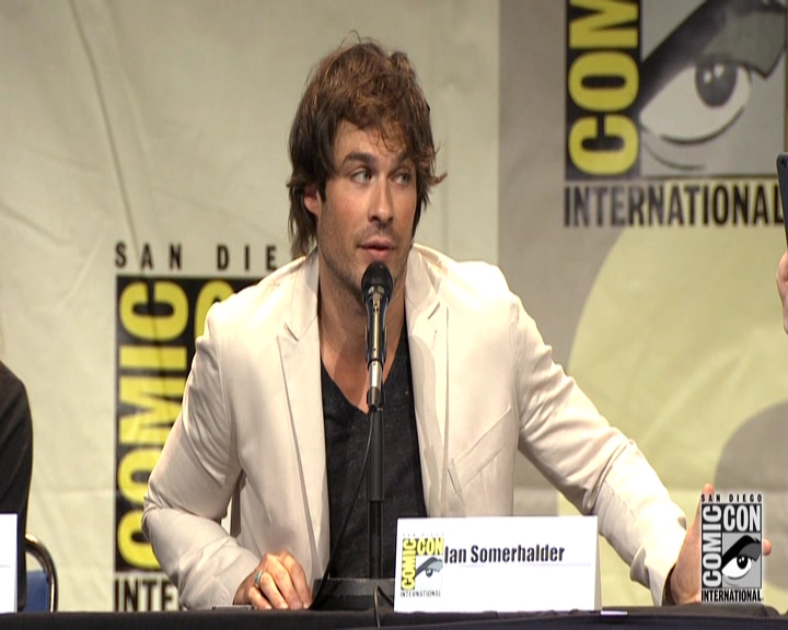 VampireDiariesWorld-dot-nl_S7-dvdextra-2015ComicConPanel0717.jpg