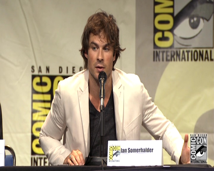 VampireDiariesWorld-dot-nl_S7-dvdextra-2015ComicConPanel0721.jpg