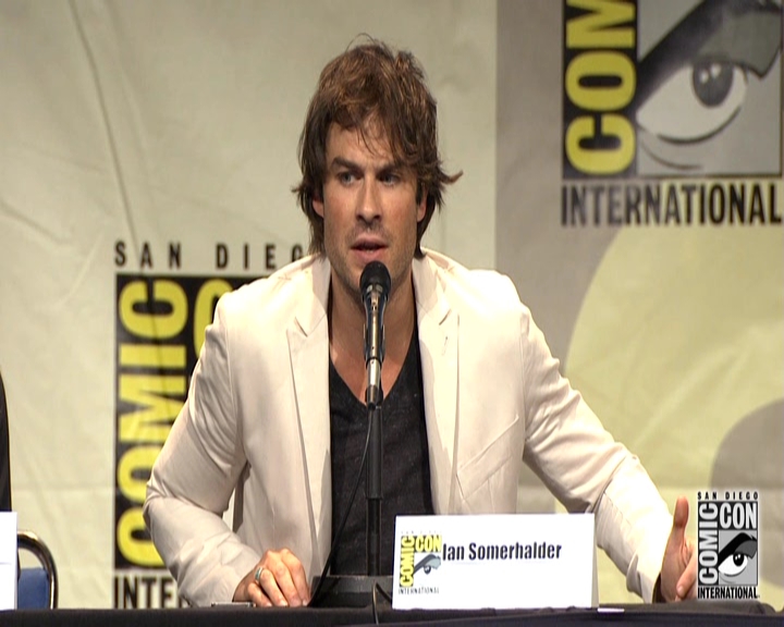 VampireDiariesWorld-dot-nl_S7-dvdextra-2015ComicConPanel0722.jpg