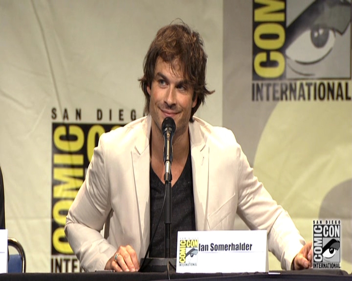 VampireDiariesWorld-dot-nl_S7-dvdextra-2015ComicConPanel0728.jpg