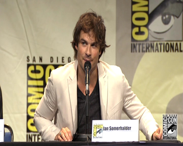 VampireDiariesWorld-dot-nl_S7-dvdextra-2015ComicConPanel0729.jpg