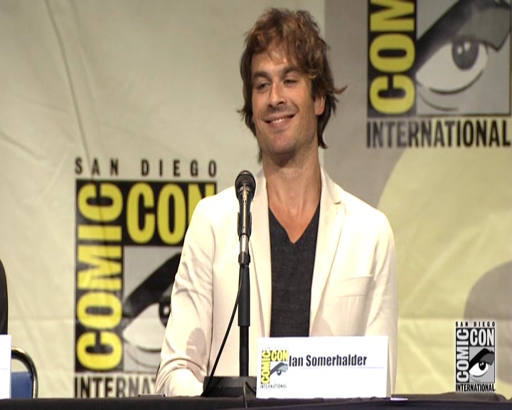 VampireDiariesWorld-dot-nl_S7-dvdextra-2015ComicConPanel0736.jpg