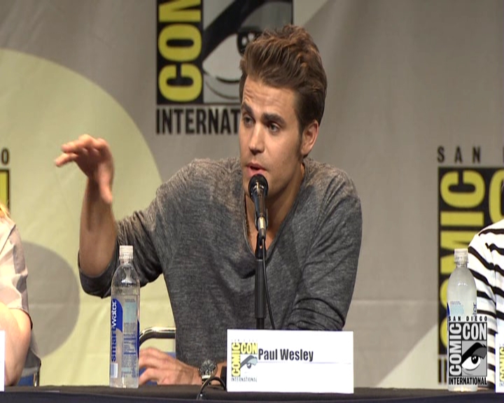 VampireDiariesWorld-dot-nl_S7-dvdextra-2015ComicConPanel0745.jpg