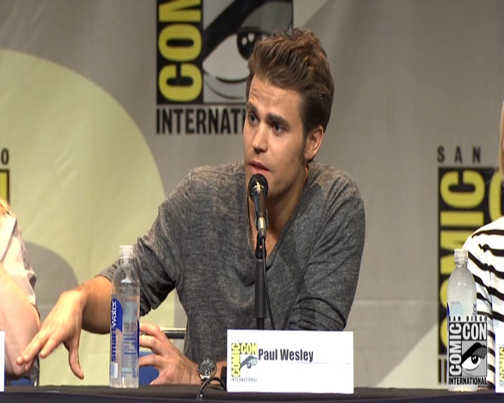 VampireDiariesWorld-dot-nl_S7-dvdextra-2015ComicConPanel0747.jpg