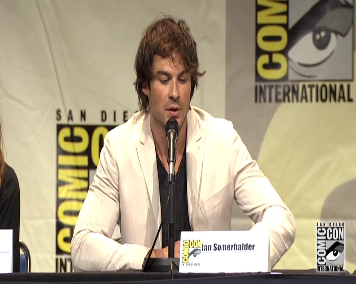 VampireDiariesWorld-dot-nl_S7-dvdextra-2015ComicConPanel0778.jpg