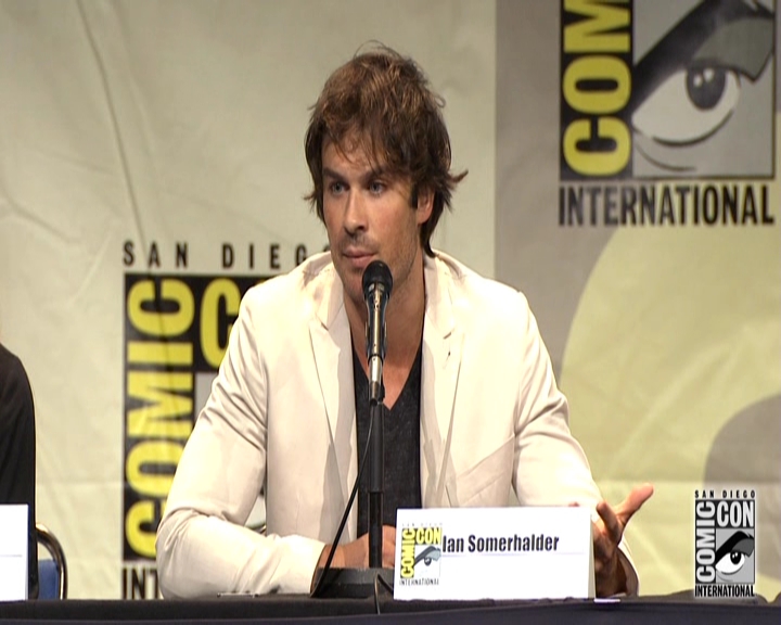 VampireDiariesWorld-dot-nl_S7-dvdextra-2015ComicConPanel0786.jpg