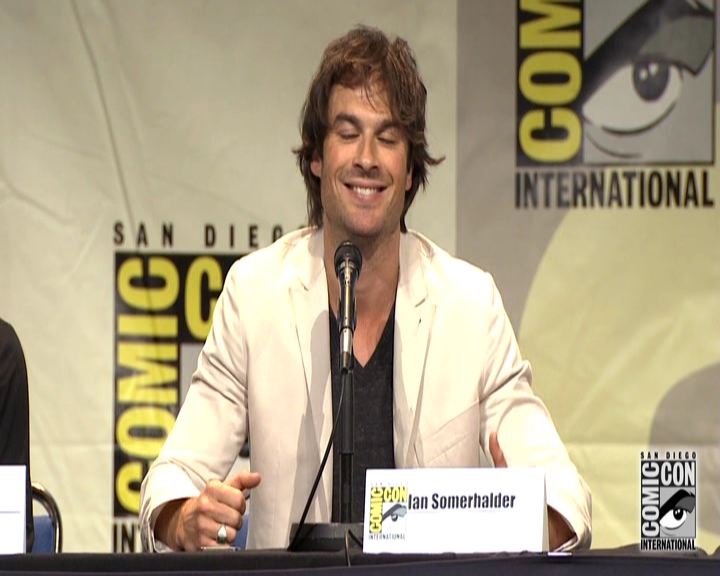 VampireDiariesWorld-dot-nl_S7-dvdextra-2015ComicConPanel0794.jpg