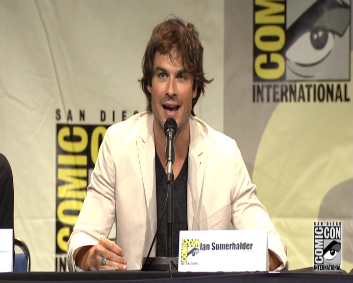 VampireDiariesWorld-dot-nl_S7-dvdextra-2015ComicConPanel0795.jpg