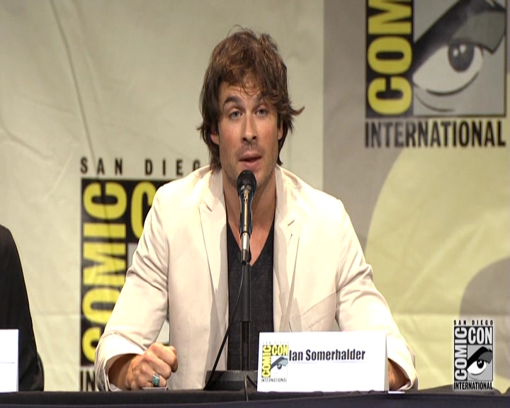 VampireDiariesWorld-dot-nl_S7-dvdextra-2015ComicConPanel0796.jpg