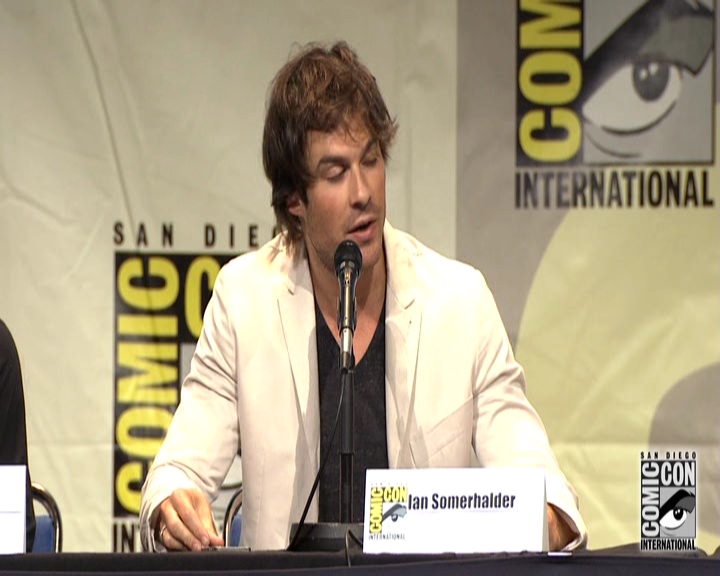 VampireDiariesWorld-dot-nl_S7-dvdextra-2015ComicConPanel0799.jpg