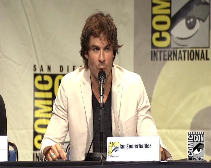 VampireDiariesWorld-dot-nl_S7-dvdextra-2015ComicConPanel0803.jpg