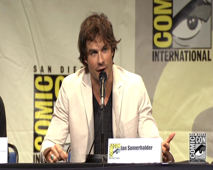 VampireDiariesWorld-dot-nl_S7-dvdextra-2015ComicConPanel0805.jpg