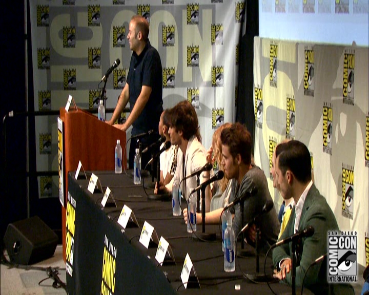 VampireDiariesWorld-dot-nl_S7-dvdextra-2015ComicConPanel0827.jpg