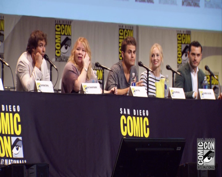 VampireDiariesWorld-dot-nl_S7-dvdextra-2015ComicConPanel0863.jpg