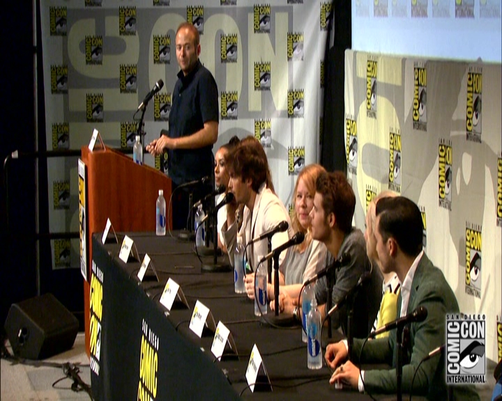 VampireDiariesWorld-dot-nl_S7-dvdextra-2015ComicConPanel0864.jpg