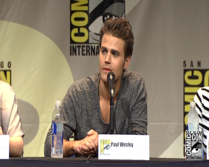 VampireDiariesWorld-dot-nl_S7-dvdextra-2015ComicConPanel0869.jpg