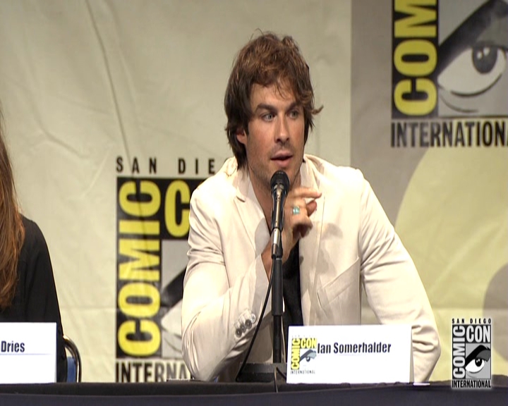 VampireDiariesWorld-dot-nl_S7-dvdextra-2015ComicConPanel0874.jpg