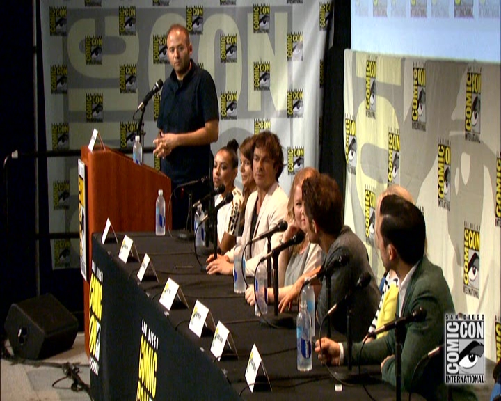 VampireDiariesWorld-dot-nl_S7-dvdextra-2015ComicConPanel0899.jpg