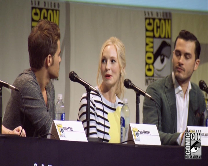 VampireDiariesWorld-dot-nl_S7-dvdextra-2015ComicConPanel0917.jpg