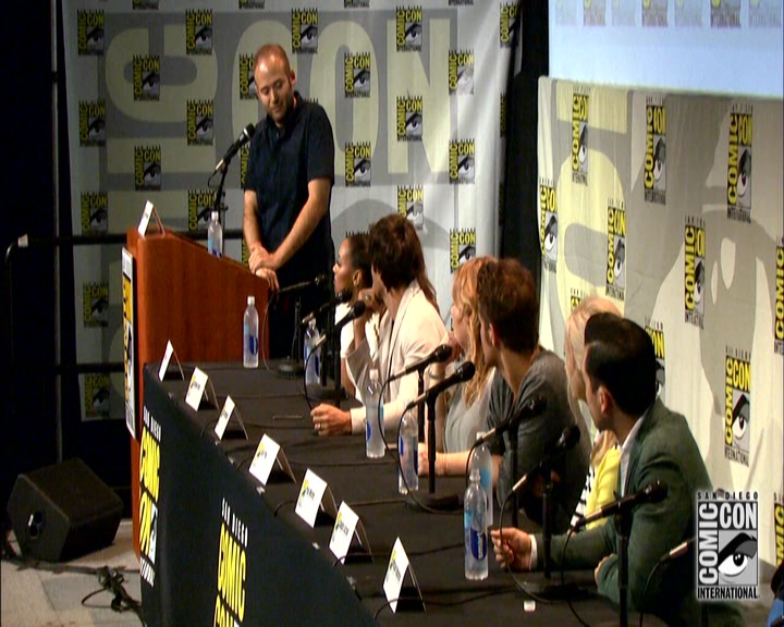 VampireDiariesWorld-dot-nl_S7-dvdextra-2015ComicConPanel0919.jpg