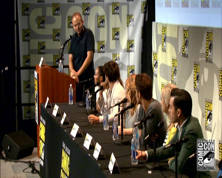 VampireDiariesWorld-dot-nl_S7-dvdextra-2015ComicConPanel0920.jpg