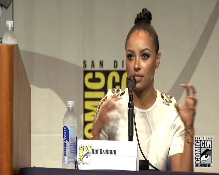 VampireDiariesWorld-dot-nl_S7-dvdextra-2015ComicConPanel0922.jpg