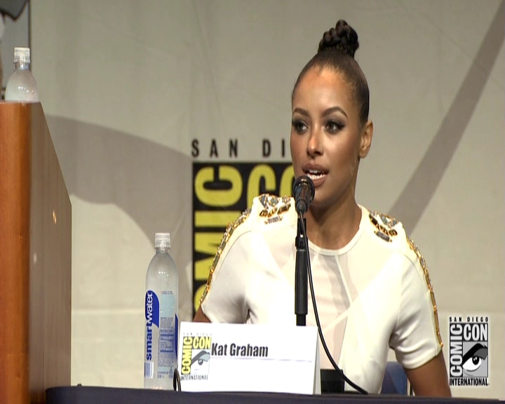 VampireDiariesWorld-dot-nl_S7-dvdextra-2015ComicConPanel0924.jpg