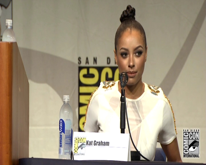 VampireDiariesWorld-dot-nl_S7-dvdextra-2015ComicConPanel0928.jpg