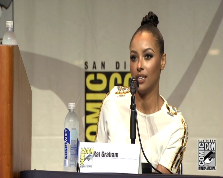 VampireDiariesWorld-dot-nl_S7-dvdextra-2015ComicConPanel0937.jpg