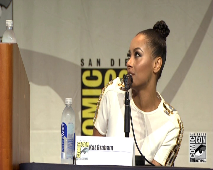 VampireDiariesWorld-dot-nl_S7-dvdextra-2015ComicConPanel0943.jpg