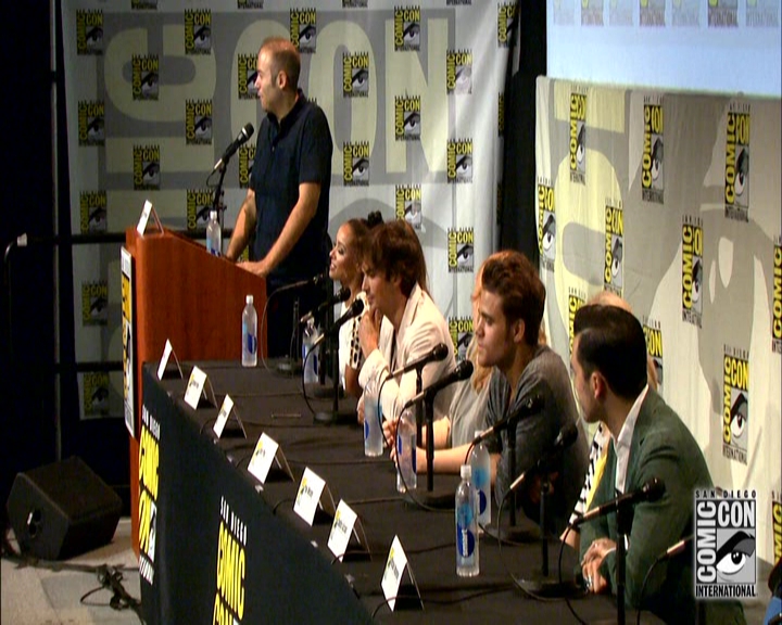 VampireDiariesWorld-dot-nl_S7-dvdextra-2015ComicConPanel0955.jpg