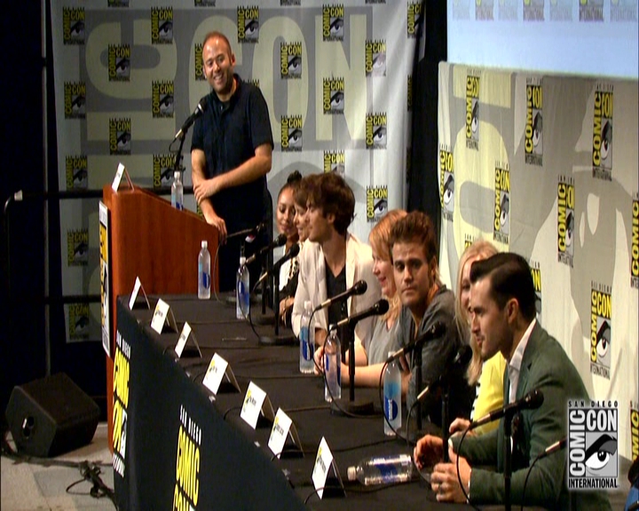 VampireDiariesWorld-dot-nl_S7-dvdextra-2015ComicConPanel1201.jpg