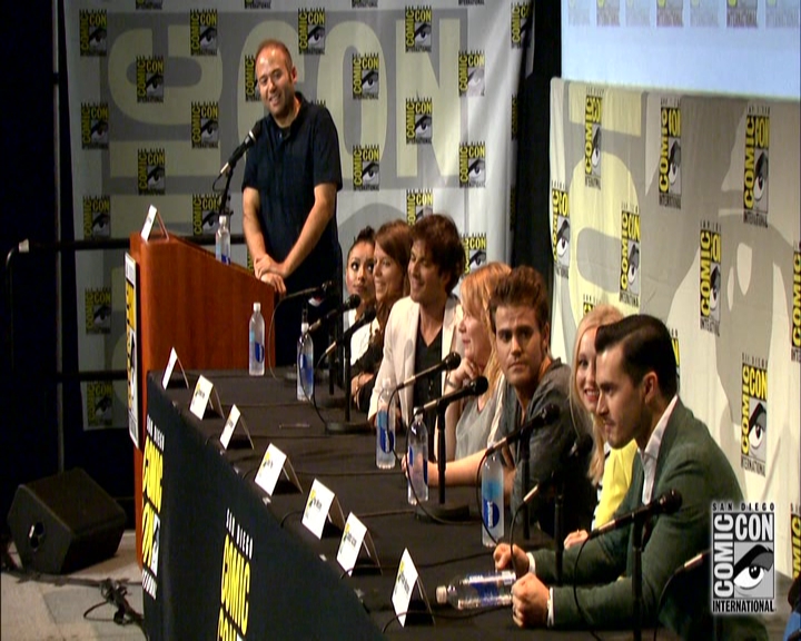 VampireDiariesWorld-dot-nl_S7-dvdextra-2015ComicConPanel1203.jpg