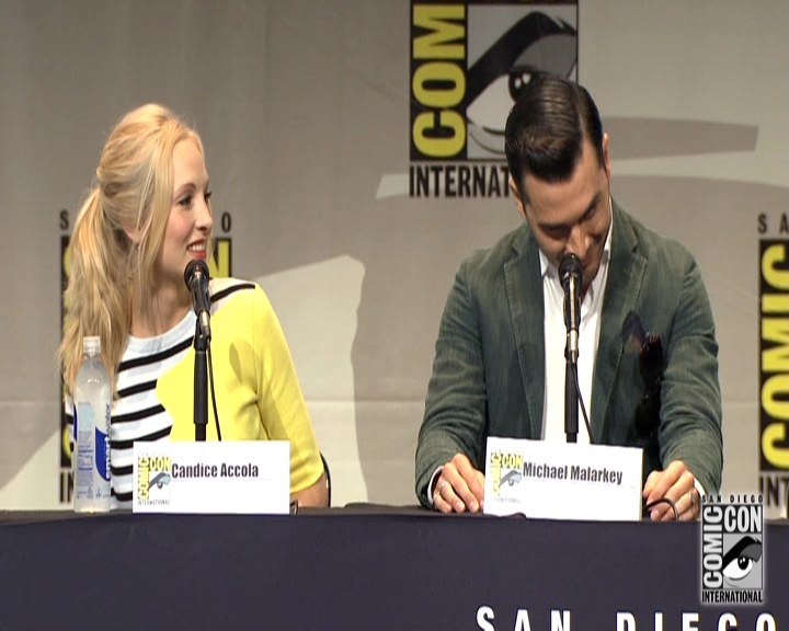 VampireDiariesWorld-dot-nl_S7-dvdextra-2015ComicConPanel1213.jpg