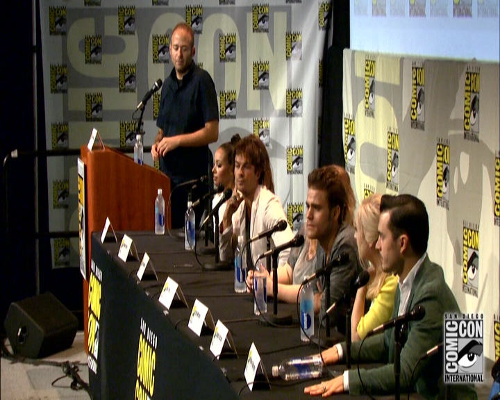 VampireDiariesWorld-dot-nl_S7-dvdextra-2015ComicConPanel1296.jpg