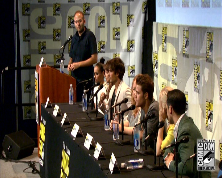 VampireDiariesWorld-dot-nl_S7-dvdextra-2015ComicConPanel1310.jpg