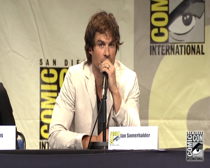 VampireDiariesWorld-dot-nl_S7-dvdextra-2015ComicConPanel1371.jpg