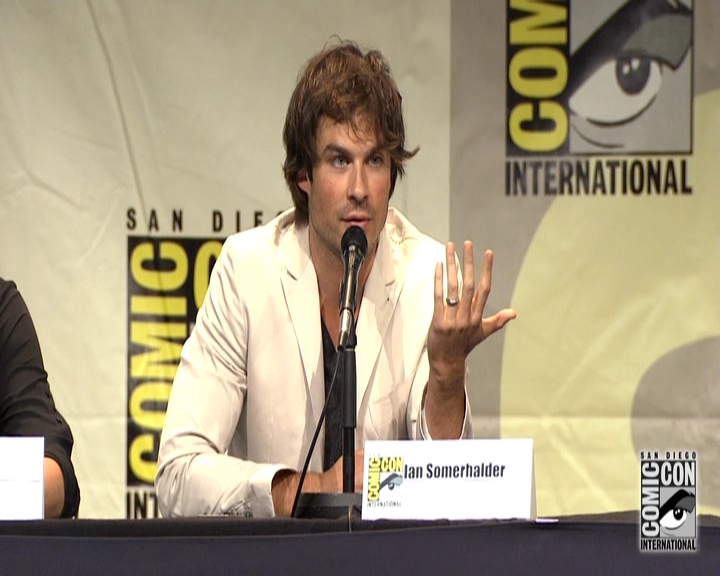 VampireDiariesWorld-dot-nl_S7-dvdextra-2015ComicConPanel1380.jpg