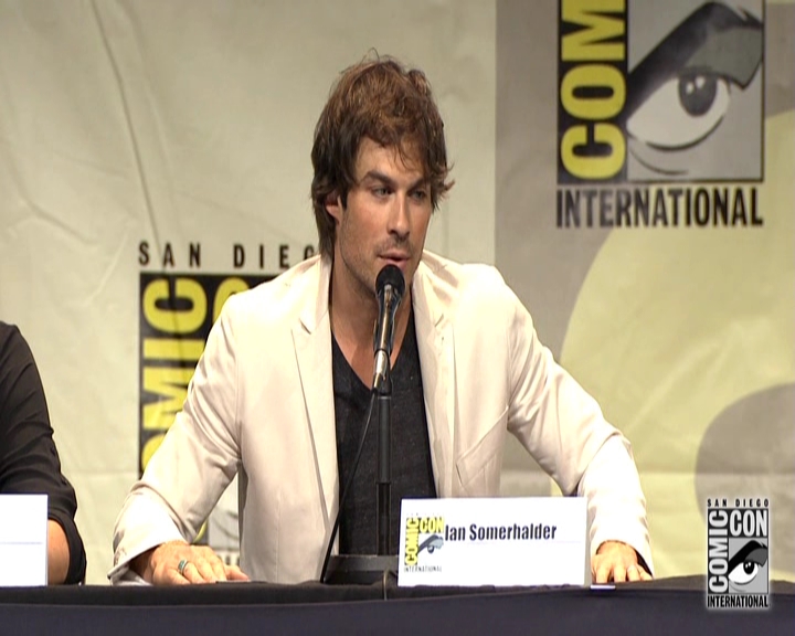 VampireDiariesWorld-dot-nl_S7-dvdextra-2015ComicConPanel1391.jpg