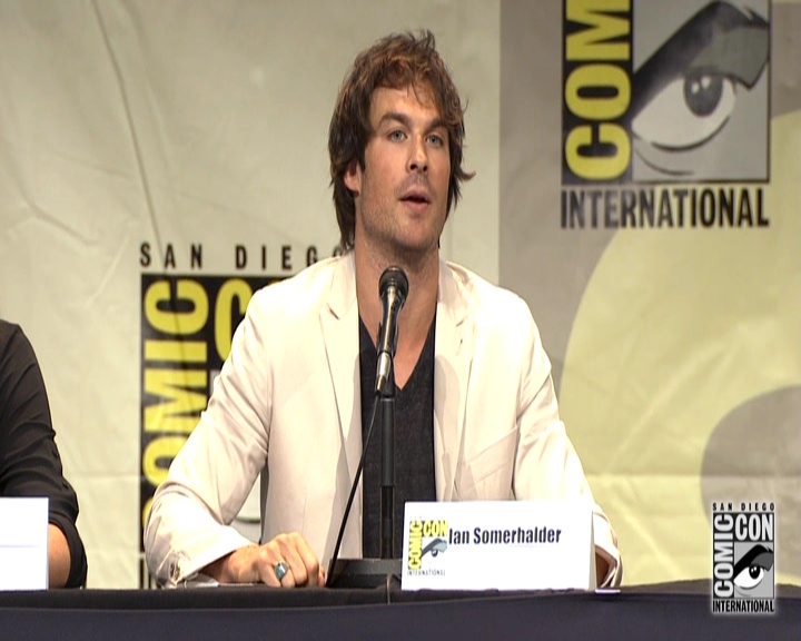 VampireDiariesWorld-dot-nl_S7-dvdextra-2015ComicConPanel1396.jpg